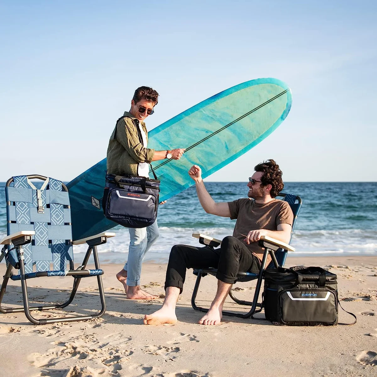 Cooler bag production scene