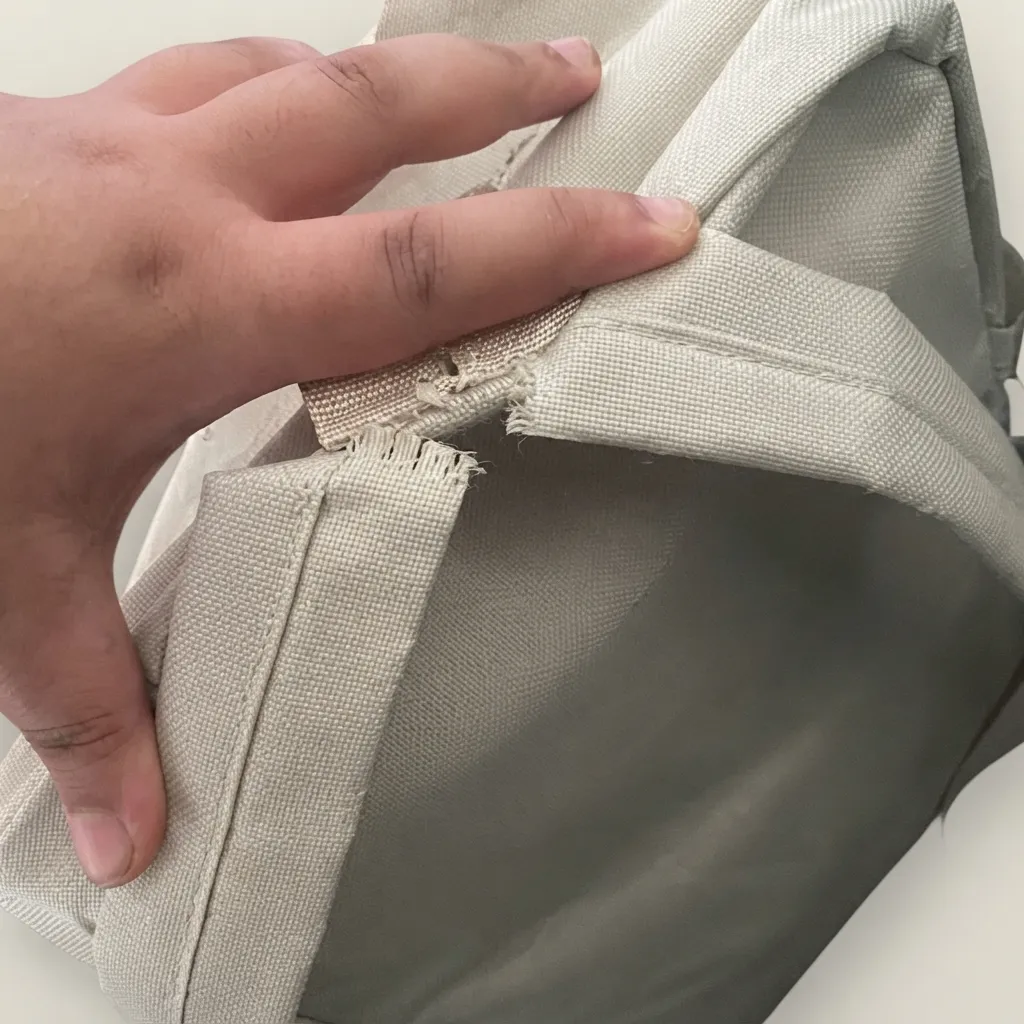Load-Point Tearing Under Weight